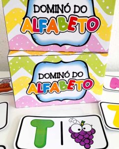 Dominó do alfabeto